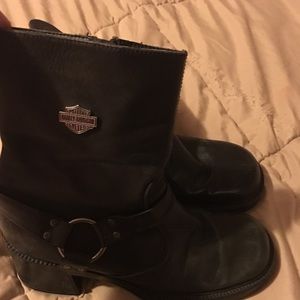 Women’s Harley Davidson boots